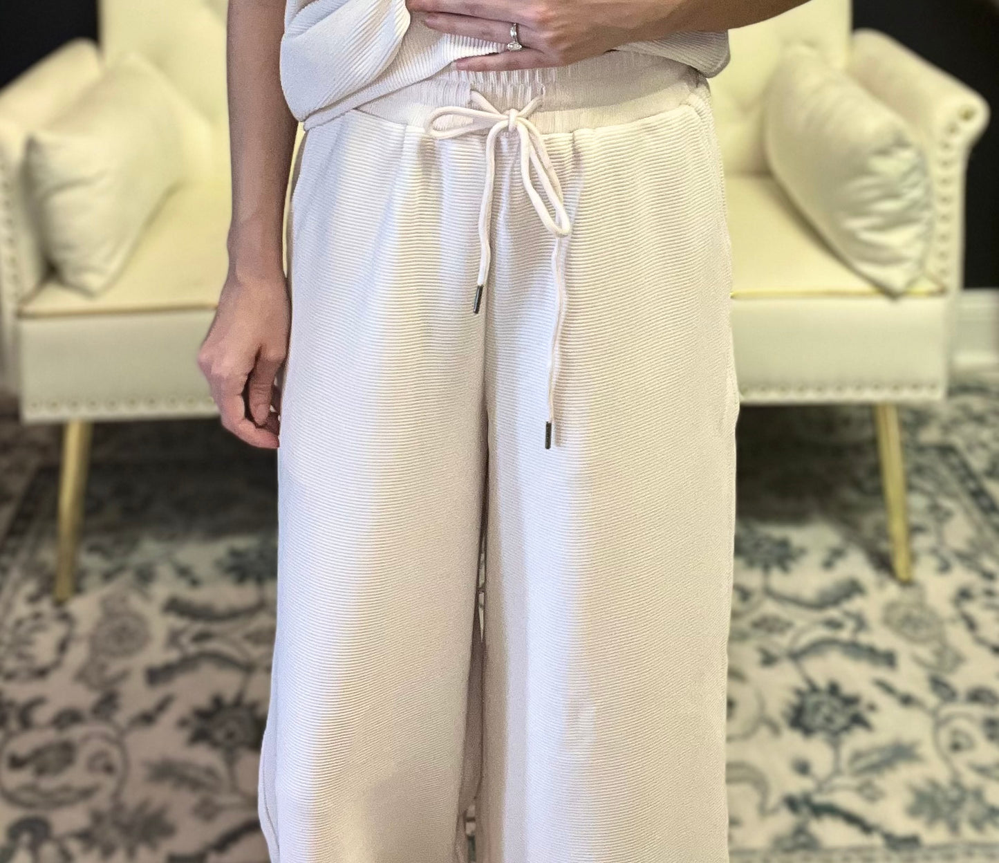 The Chic Harmony Set